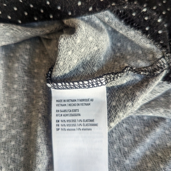 Off the shoulder black polkadot top - Picture 5 of 5